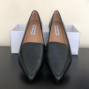 Steve Madden feather loafer